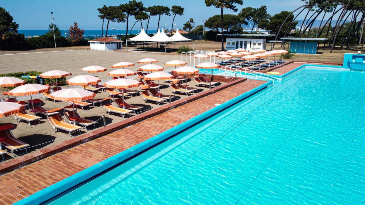Villaggio Torre Marina Marina di Massa Eksteriør bilde