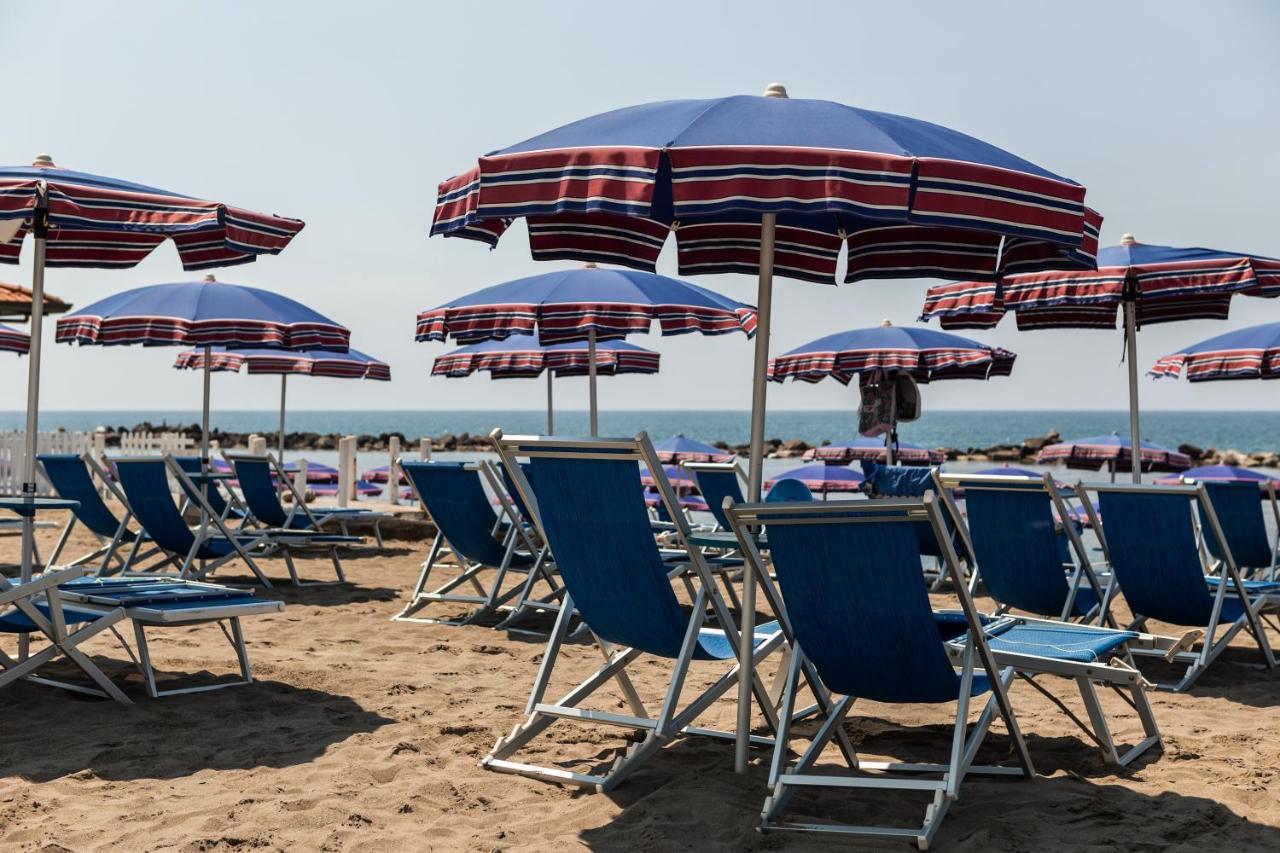 Villaggio Torre Marina Marina di Massa Eksteriør bilde